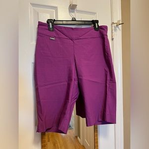 Purple Bermuda shorts size 12 percent and peck